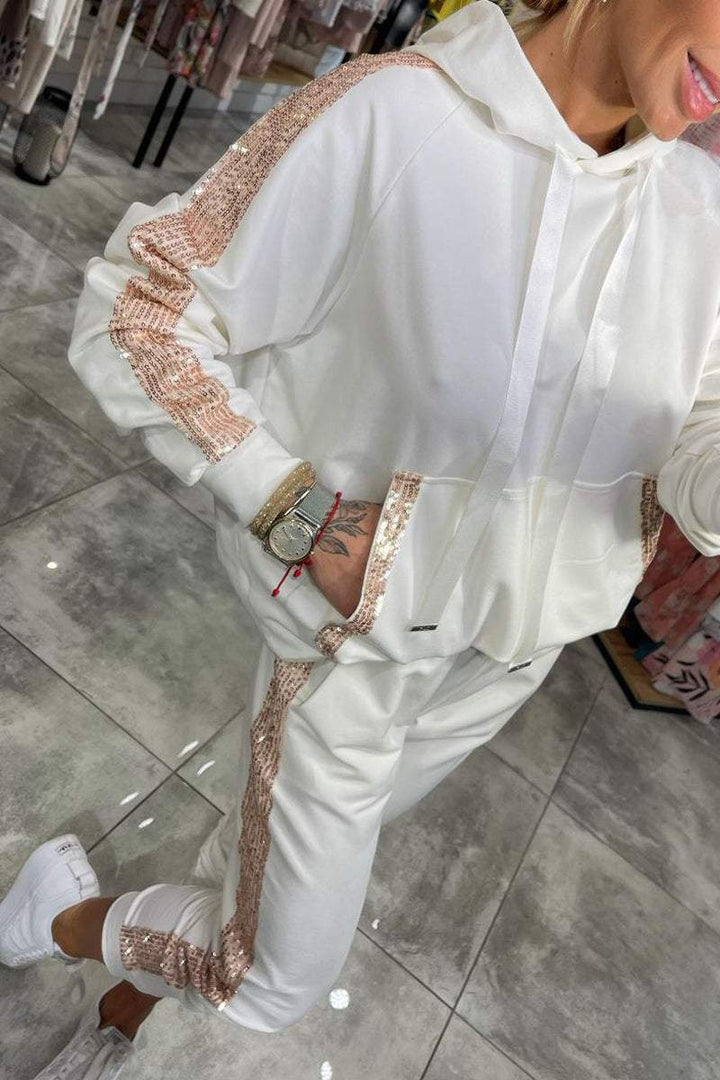 Women's seasonal co-ord autumn set – close-up