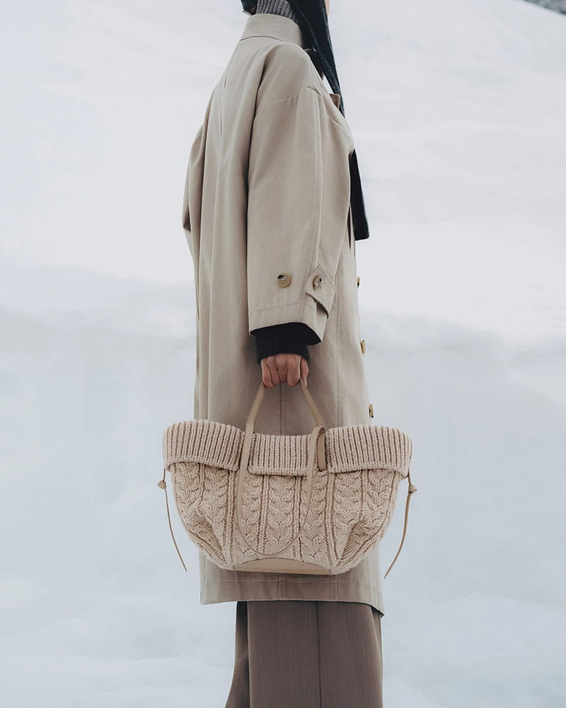 Cozy City Stroll Mini Crossbody Bag