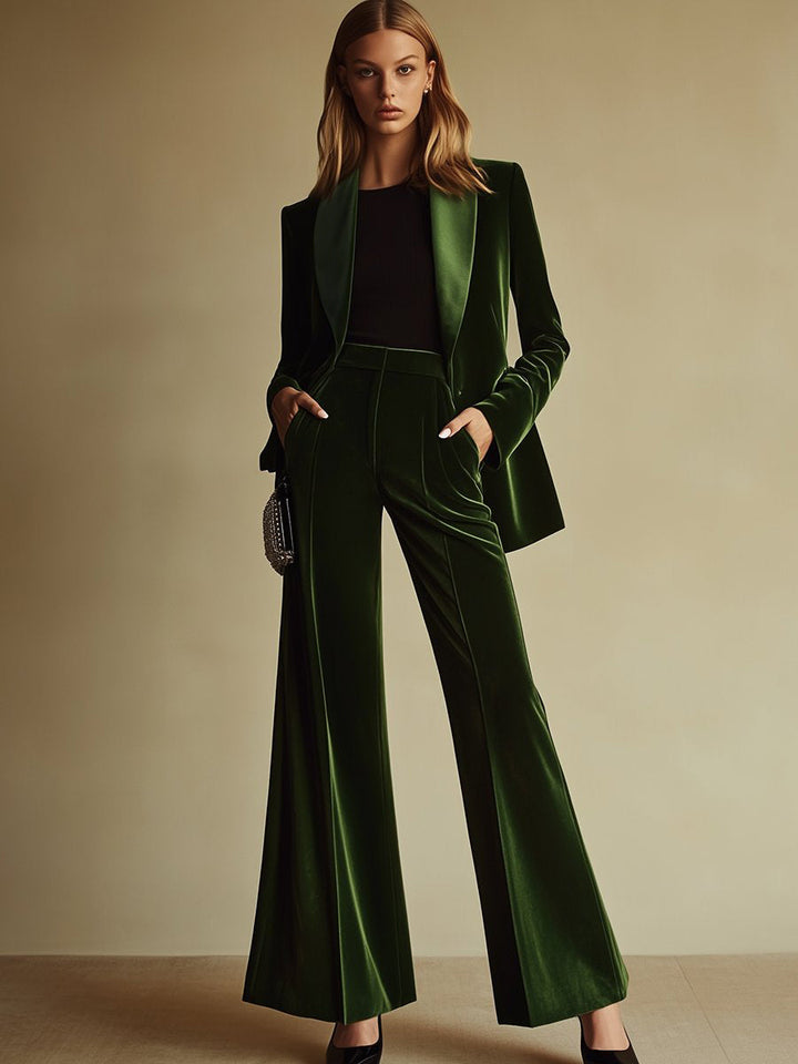 Violetta velvet matching suit women – model wearing
