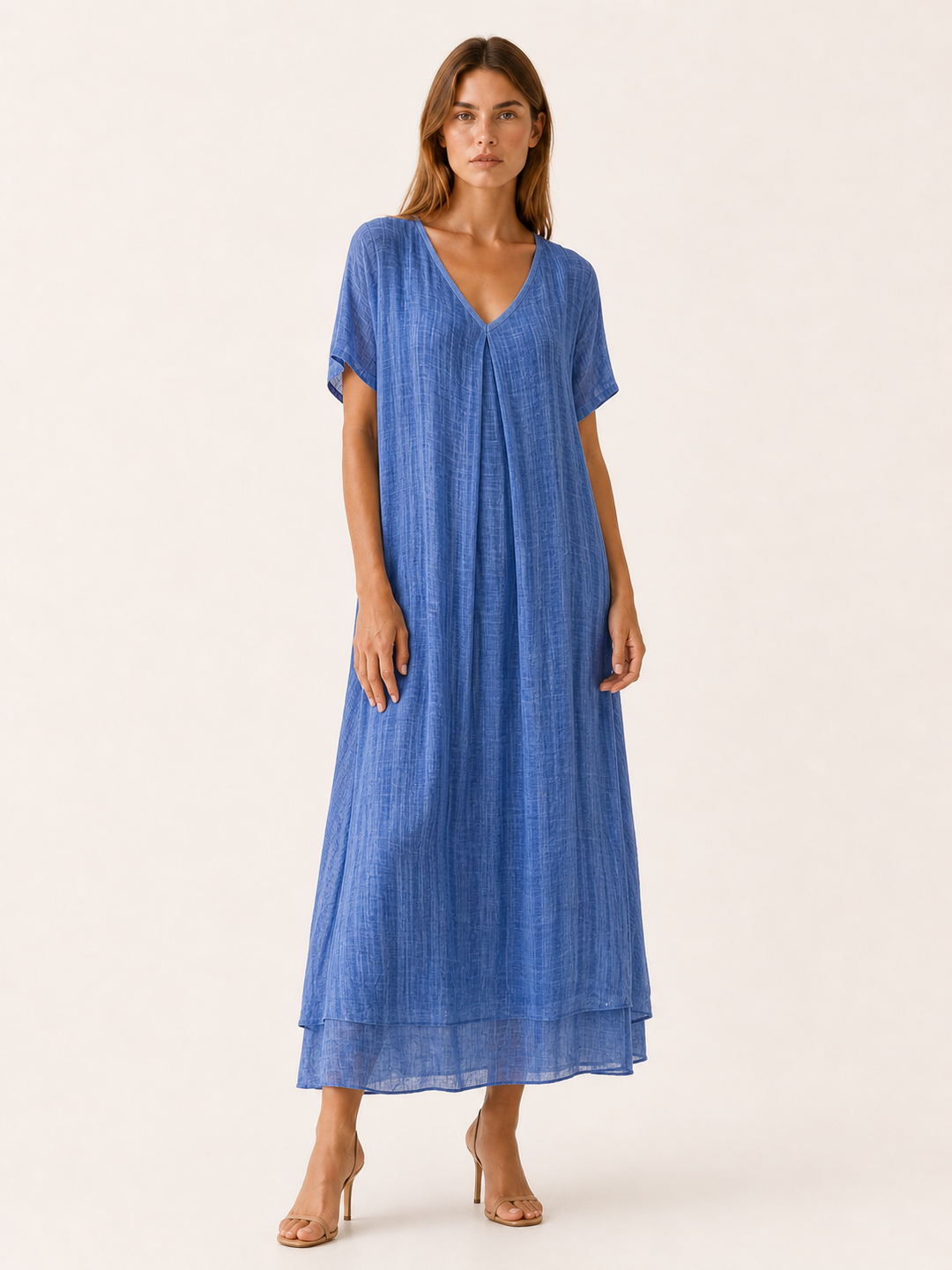 Blue Loose Maxi Dress with V-Neckline – detail view