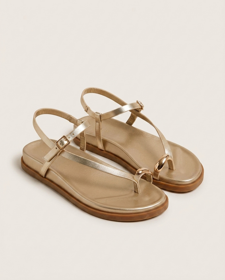Matisse | Flat Sandals with Toe Ring Detail