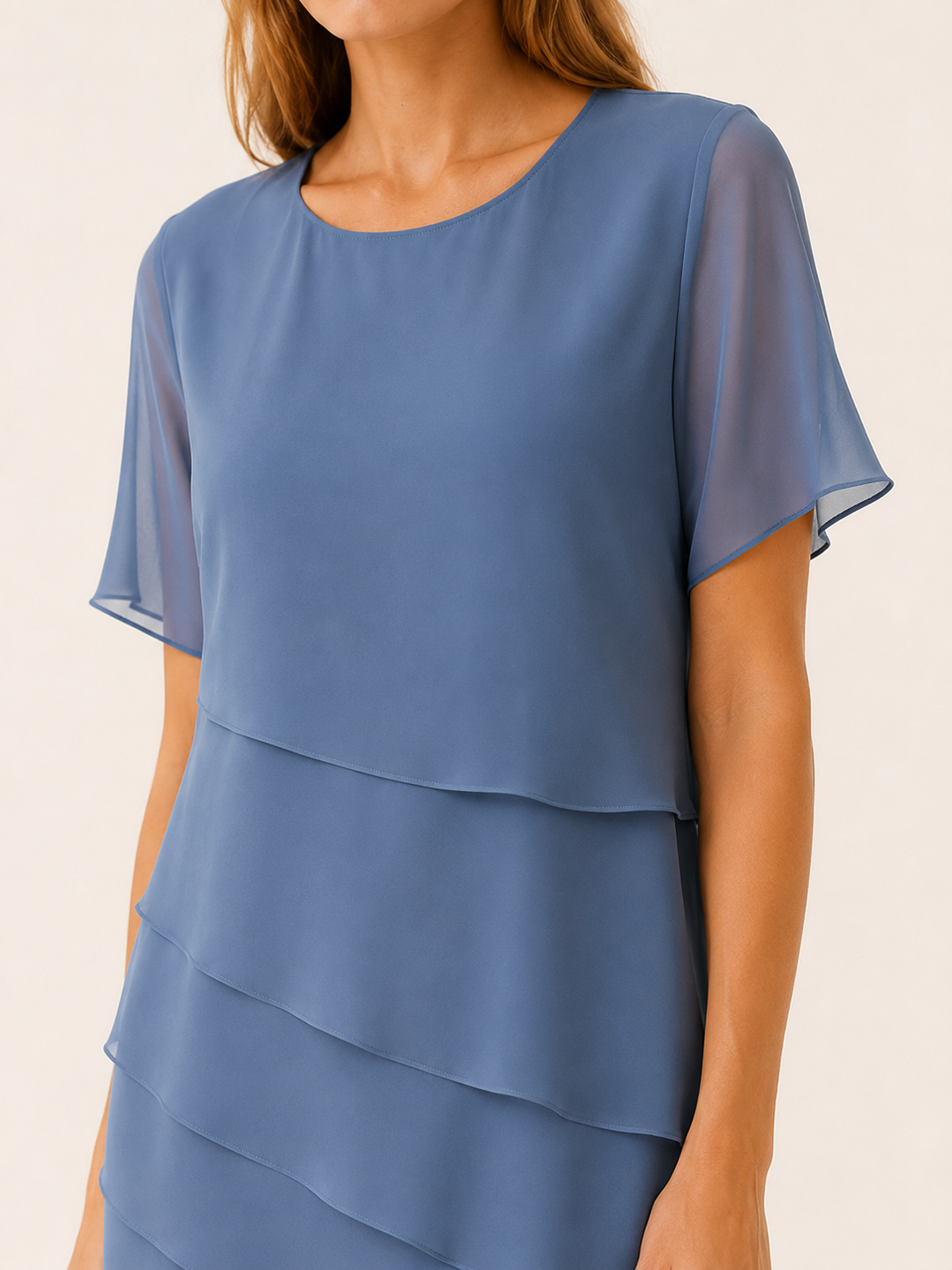 Red Layered Midi Dress with Short Sleeves – detail view