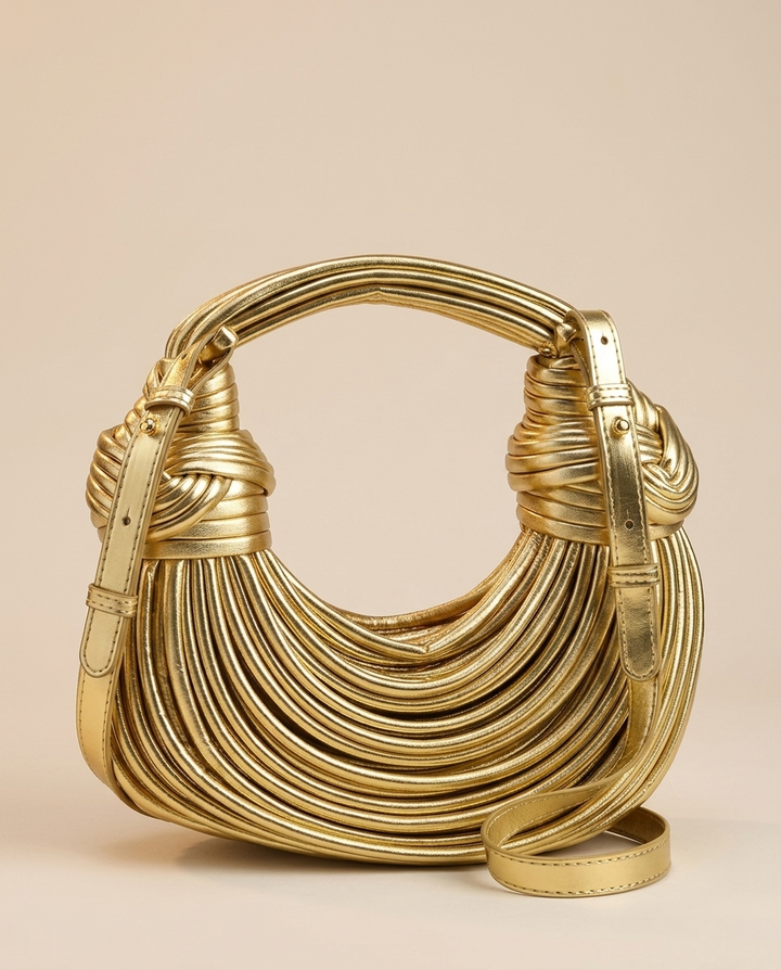 Romy | Sculptural Handbag with Knotted Handle