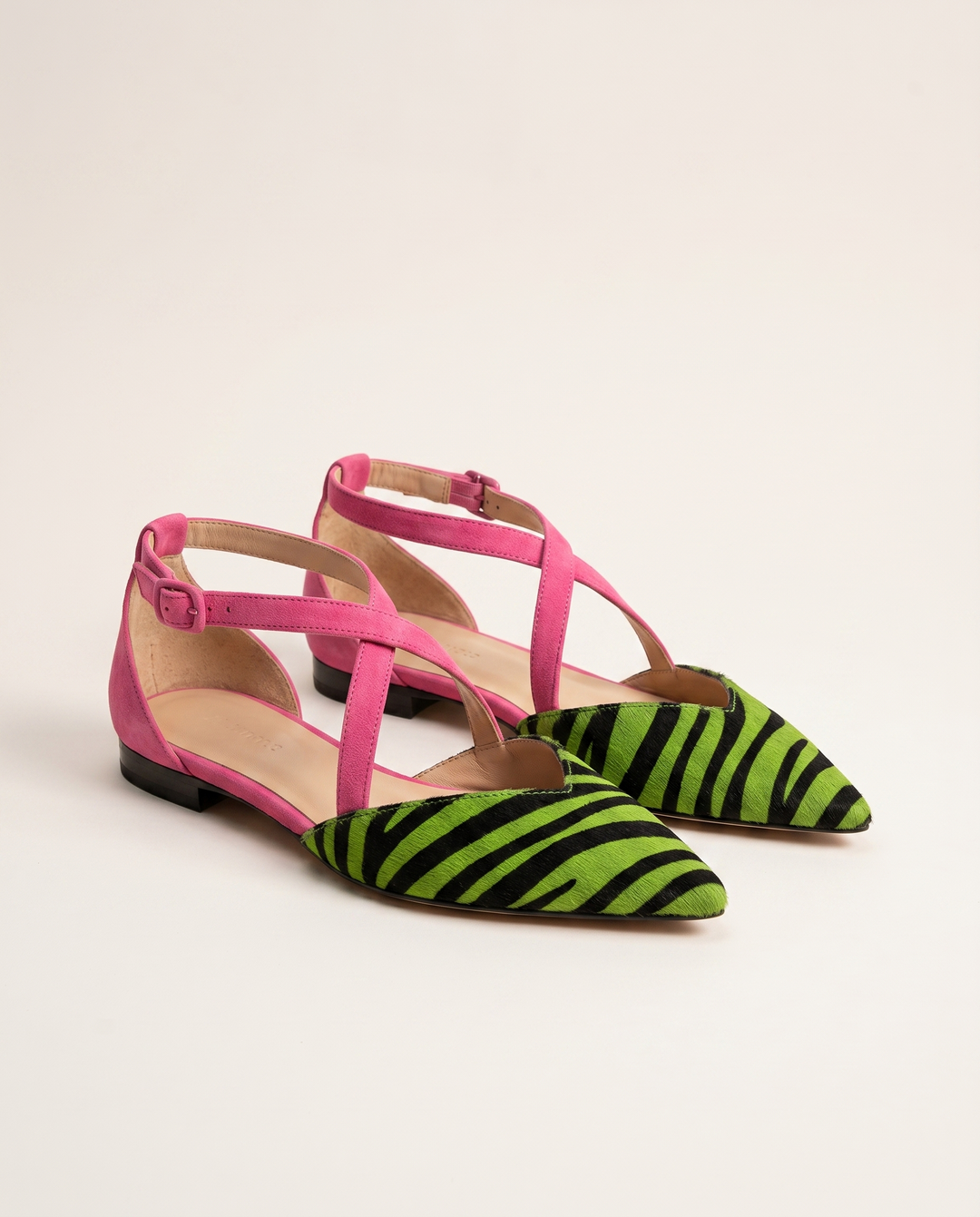 Rowena | Flat Sandals with Crossed Ankle Straps