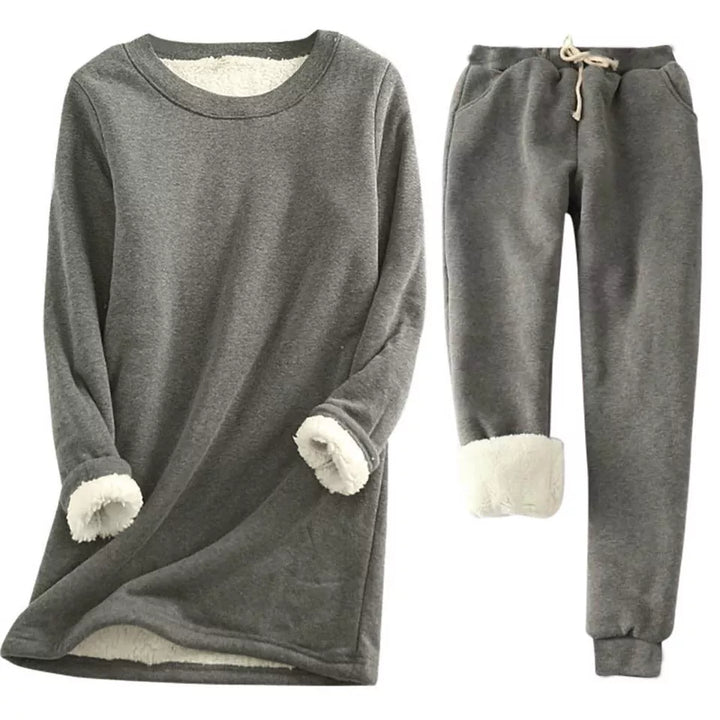 Avery Cozy Thermal Fleece Set — back view