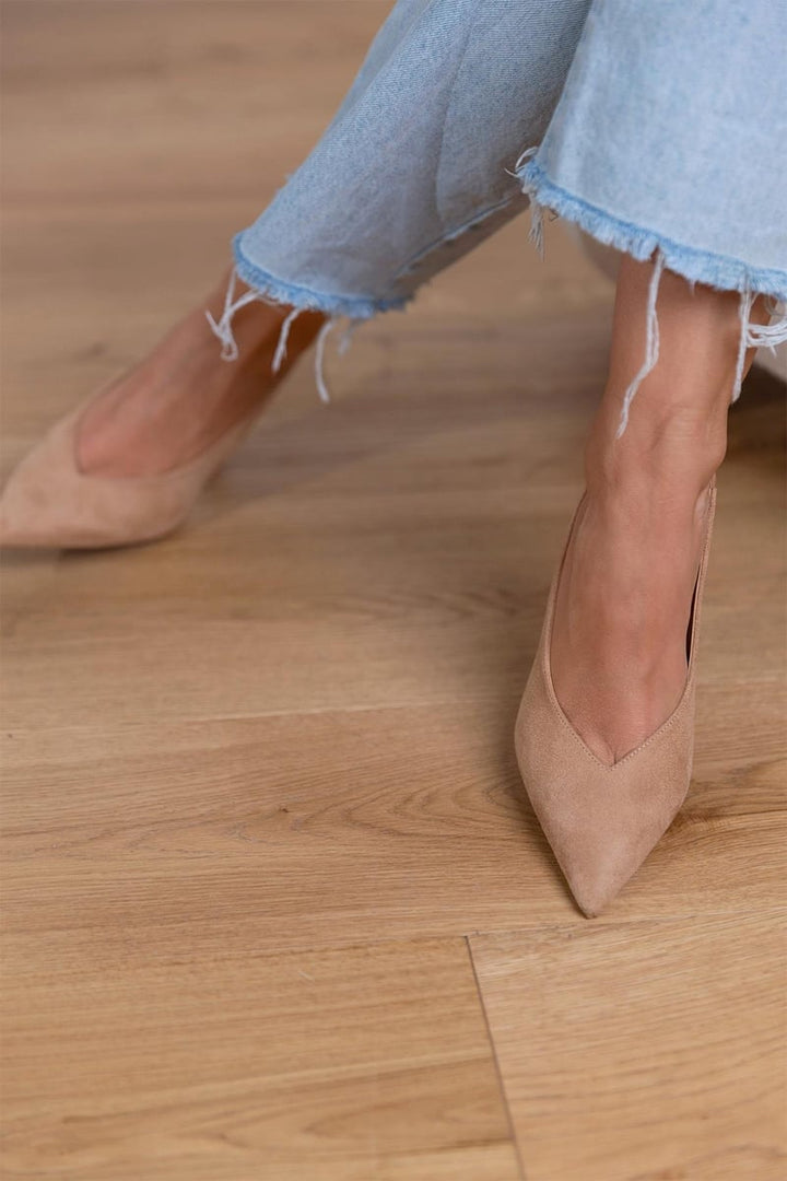Decollete Slingback — alternate view