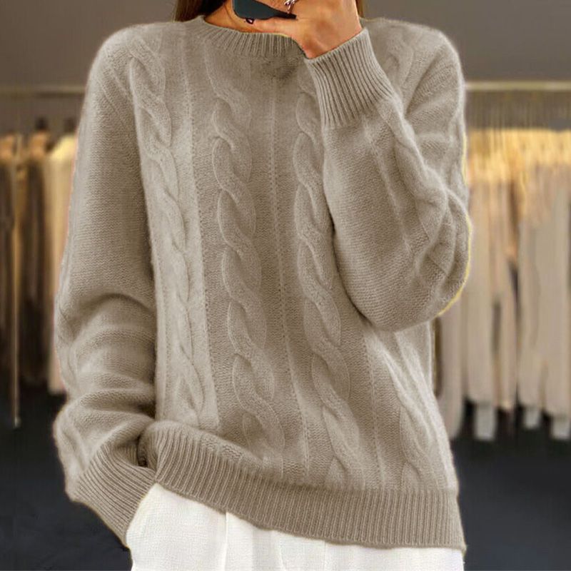 Kelsy | Women's Cable Knit Crew Neck Pullover Sweater