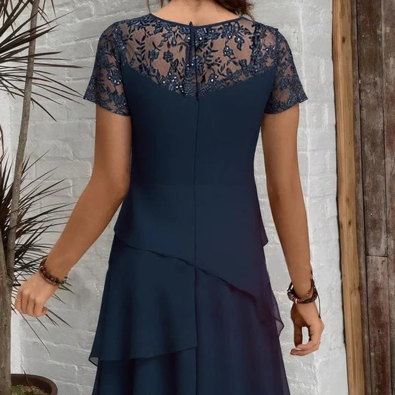 Clarissa - Classic Midi Dress